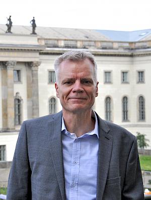 Dr. Martin Münzel